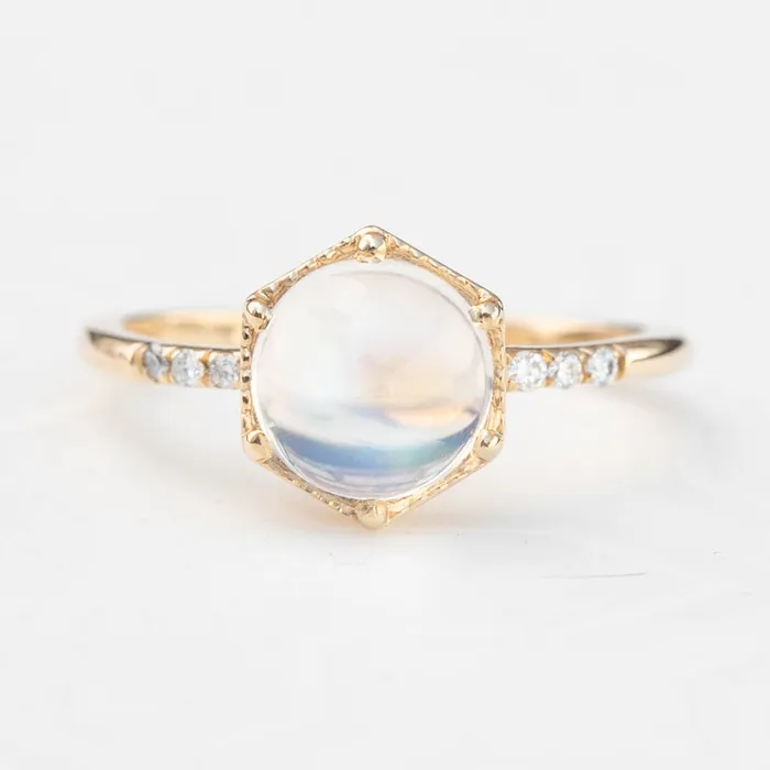 Rings Envero Jewelry Grace Ring 18ct Rainbow Moonstone
