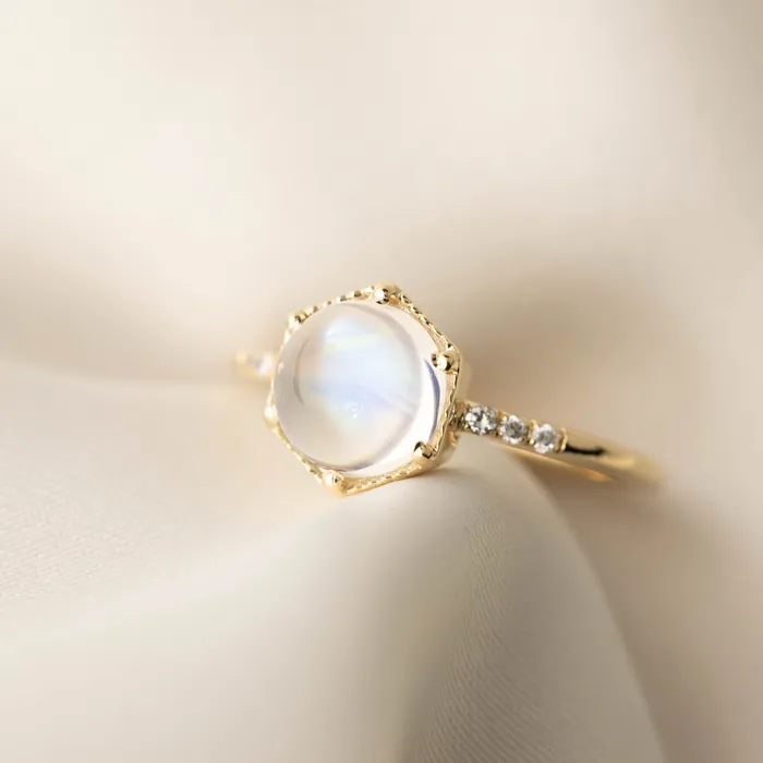 Rings Envero Jewelry Grace Ring 18ct Rainbow Moonstone
