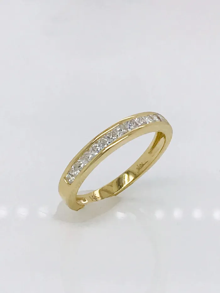 14KYG 040CTW PR DIA WED BAND SHY CREATIONS Rings