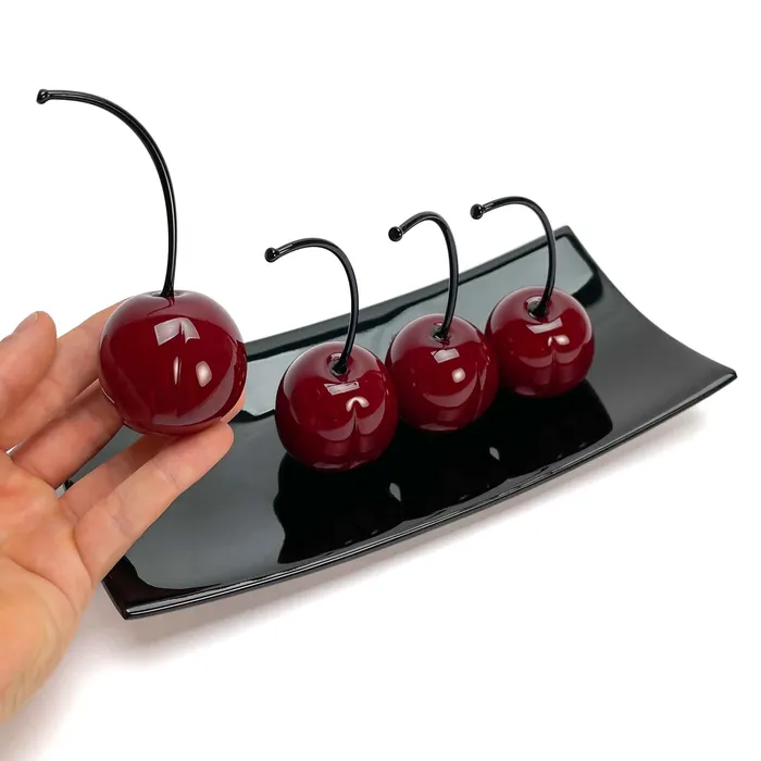 Set 4 Big Cherries with Black Plate Love and Elegance Murano Glass MuranoVItrum Rings Set 4 Big Cherries with Black Plate Love and Elegance Murano Glass MuranoVItrum Rings