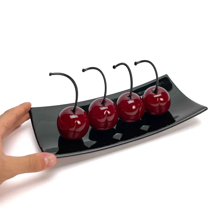 Set 4 Big Cherries with Black Plate Love and Elegance Murano Glass MuranoVItrum Rings Set 4 Big Cherries with Black Plate Love and Elegance Murano Glass MuranoVItrum Rings