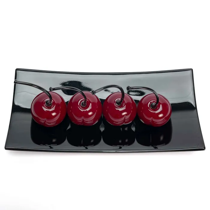 Set 4 Big Cherries with Black Plate Love and Elegance Murano Glass MuranoVItrum Rings Set 4 Big Cherries with Black Plate Love and Elegance Murano Glass MuranoVItrum Rings