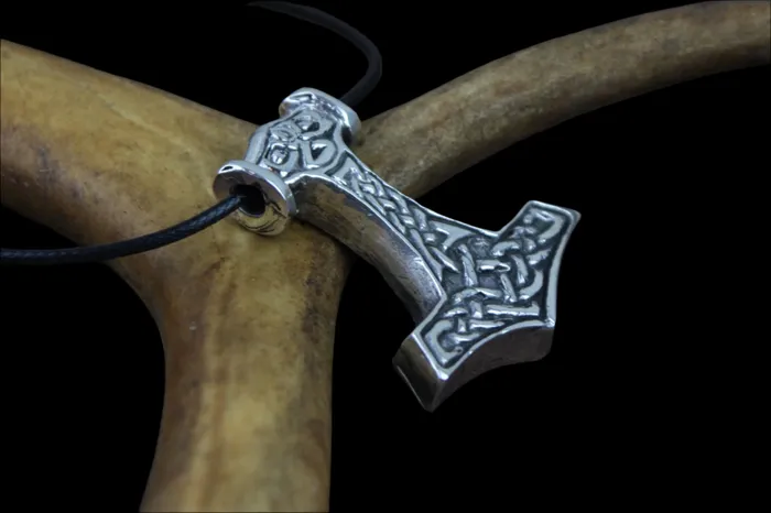 Necklaces Valhallas silver Knotwork Thors Hammer Pendant in Sterling Silver