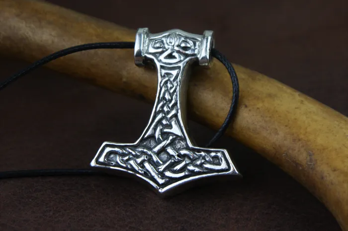 Necklaces Valhallas silver Knotwork Thors Hammer Pendant in Sterling Silver