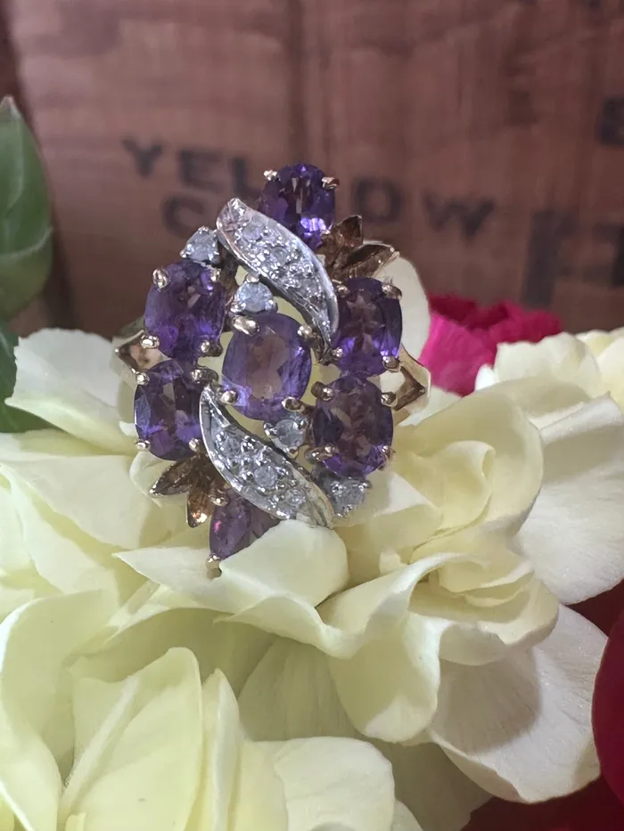 ONeills Estate Jewelry Rings 10 Karat Yellow Gold Amethyst Diamond Ring 20002657 ONeills Estate Jewelry Rings 10 Karat Yellow Gold Amethyst Diamond Ring 20002657
