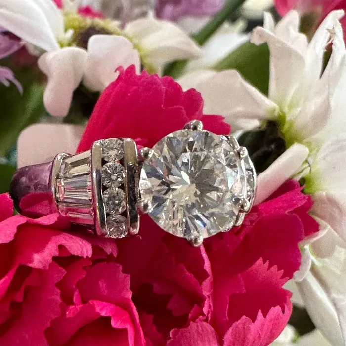 ONeills Estate Jewelry Rings 18 Karat White Gold Diamond Engagement Ring 10000391 ONeills Estate Jewelry Rings 18 Karat White Gold Diamond Engagement Ring 10000391