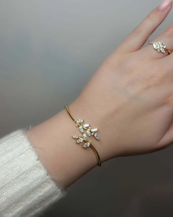 Trendolla Jewelry Leaf Branch Diamond Gold Bracelet Natures Grace Collection Bracelets