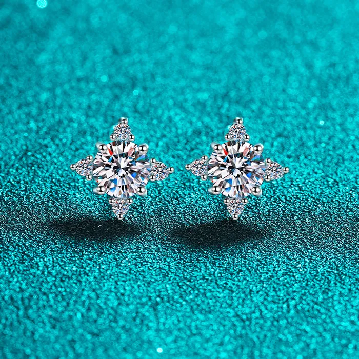 Trendolla Jewelry Lucky Clover Moissanite Earrings Earrings