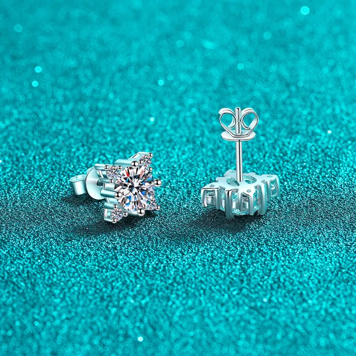 Trendolla Jewelry Lucky Clover Moissanite Earrings Earrings