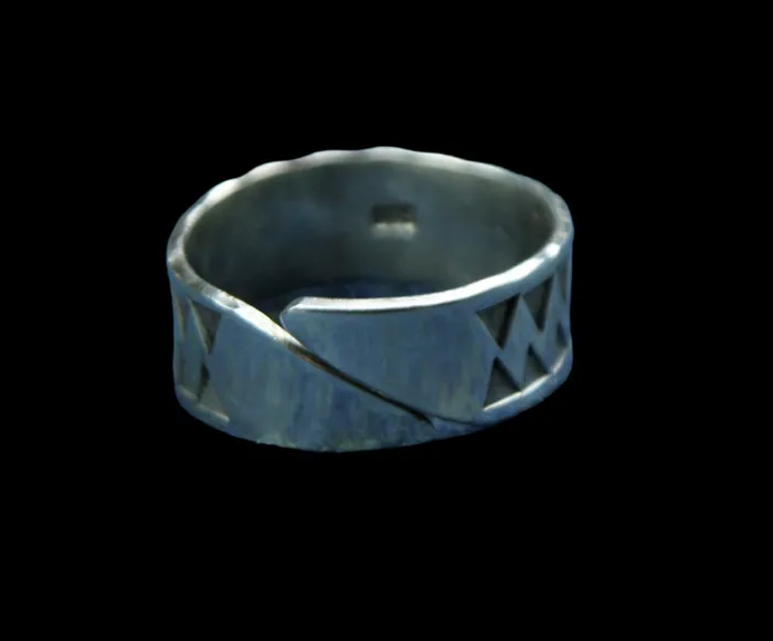 Valhallas silver Rings Sterling Silver Ring Stamped with a Triangle Punch